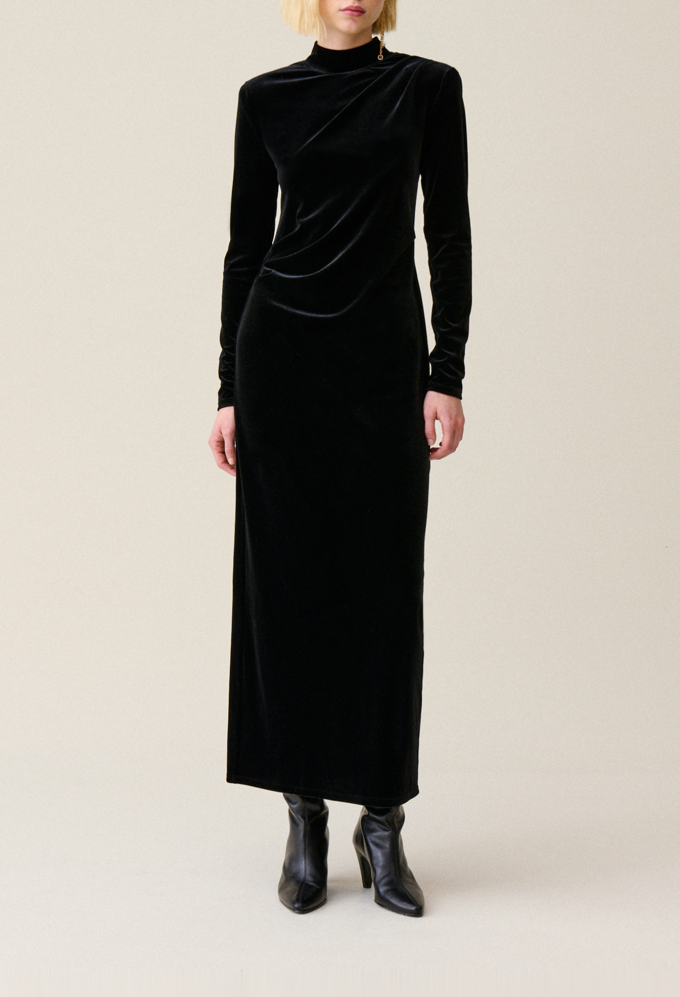Claudie - Robe longue cintrée velours noir - Noir - Taille M - Pour Femme